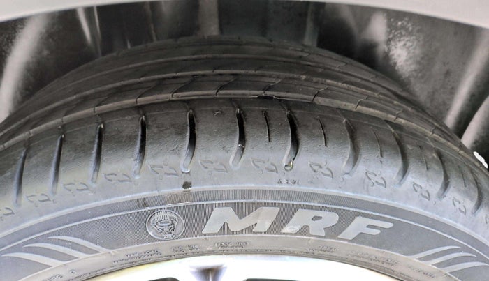 2022 Skoda KUSHAQ STYLE 1.5L TSI DSG, Petrol, Automatic, 39,483 km, Left Front Tyre Tread