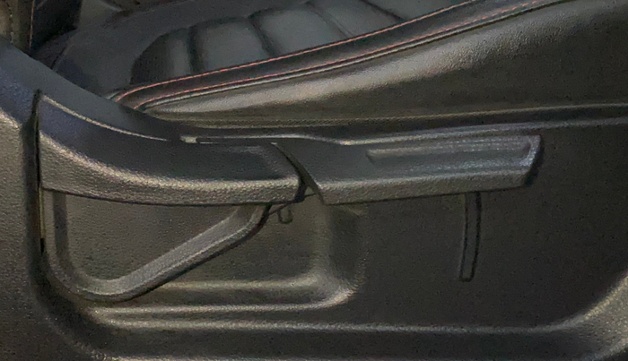 2019 KIA SELTOS GTX 1.4 PETROL, Petrol, Manual, 44,386 km, Driver Side Adjustment Panel