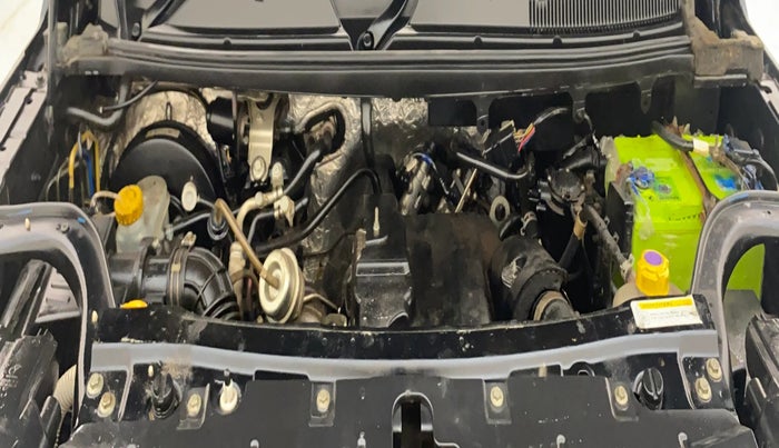 2016 Mahindra TUV300 T8, Diesel, Manual, 66,677 km, Engine View