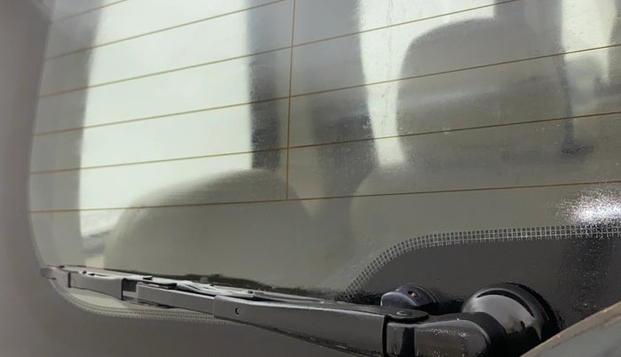 2016 Mahindra TUV300 T8, Diesel, Manual, 66,677 km, Rear Wiper