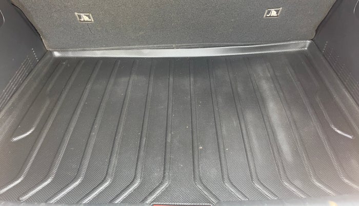 2020 KIA SONET HTX 1.0 IMT, Petrol, Manual, 1,09,076 km, Boot Inside