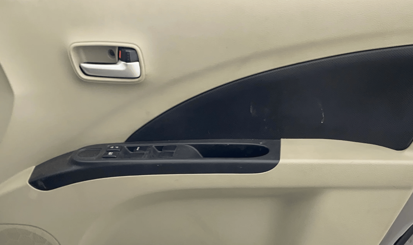 2014 Maruti Celerio VXI, Petrol, Manual, 15,355 km, Driver Side Door Panels Control