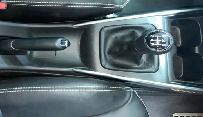 2025 Maruti FRONX ALPHA 1.0 TURBO MT, Petrol, Manual, 6,846 km, Gear Lever