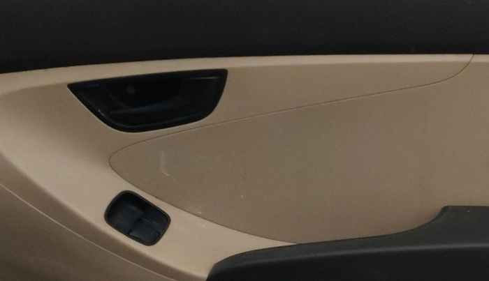 2014 Hyundai Eon ERA +, Petrol, Manual, 82,929 km, Driver Side Door Panels Control