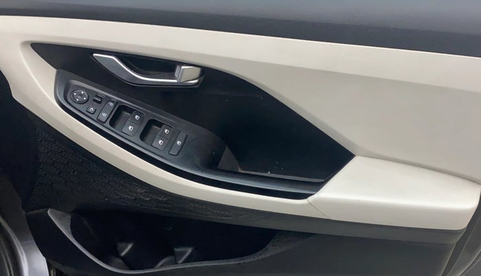 2020 Hyundai Creta SX IVT 1.5 PETROL, Petrol, Automatic, 99,463 km, Driver Side Door Panels Control