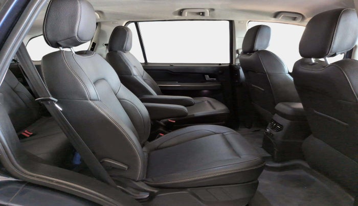 2018 Tata Hexa XTA 4X2 6 STR, Diesel, Automatic, 69,728 km, Right Side Rear Door Cabin