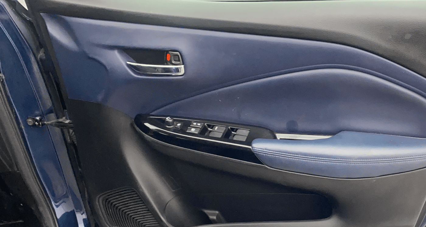 2022 Maruti Baleno ALPHA PETROL 1.2, Petrol, Manual, 30,807 km, Driver Side Door Panels Control
