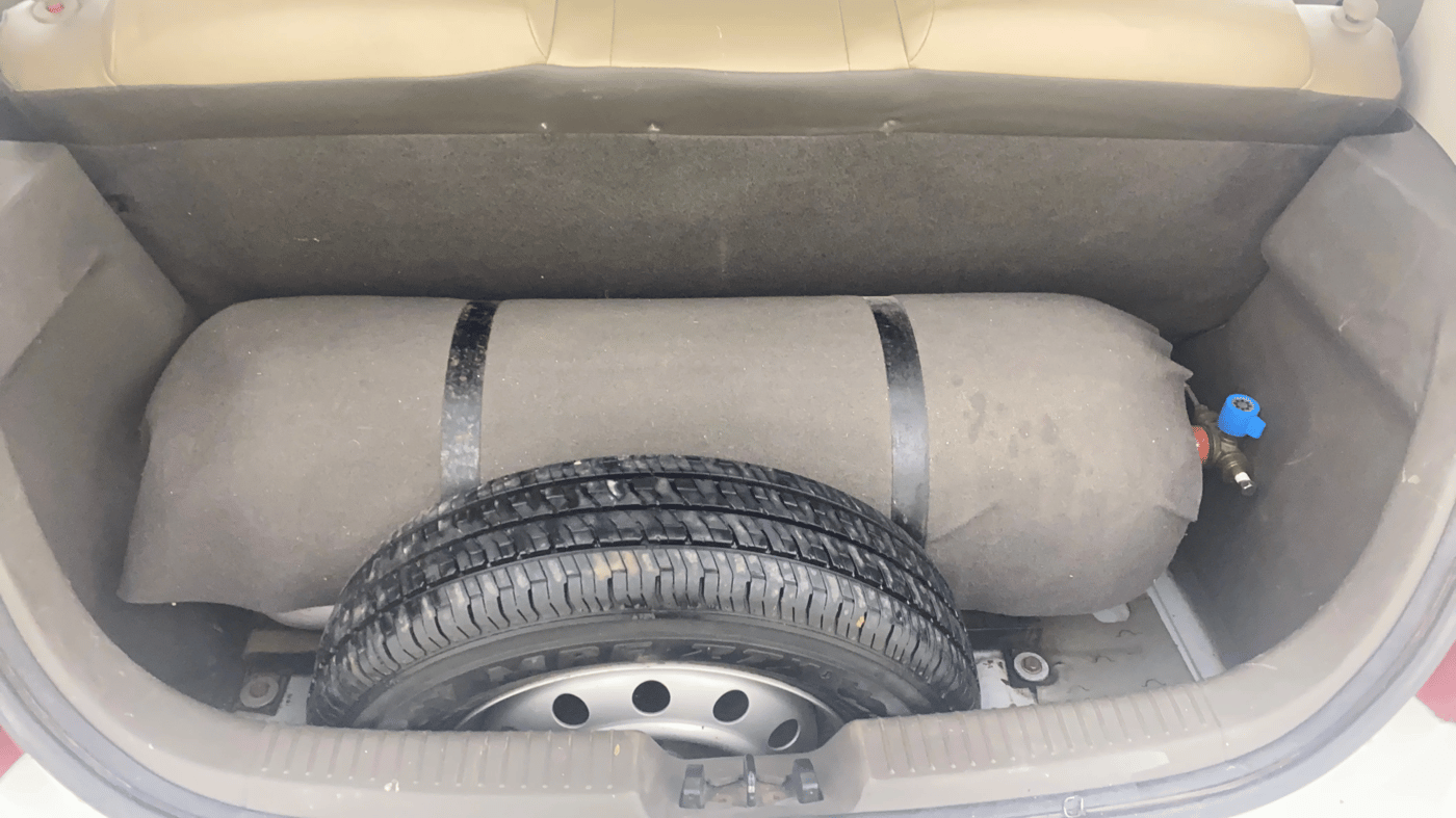2016 Hyundai i10 MAGNA 1.1, CNG, Manual, 91,361 km, Boot Inside