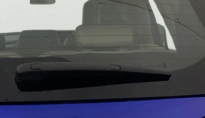 2021 Mahindra XUV700 AX 7 LUXURY P AT 7 STR, Petrol, Automatic, 81,453 km, Rear Wiper