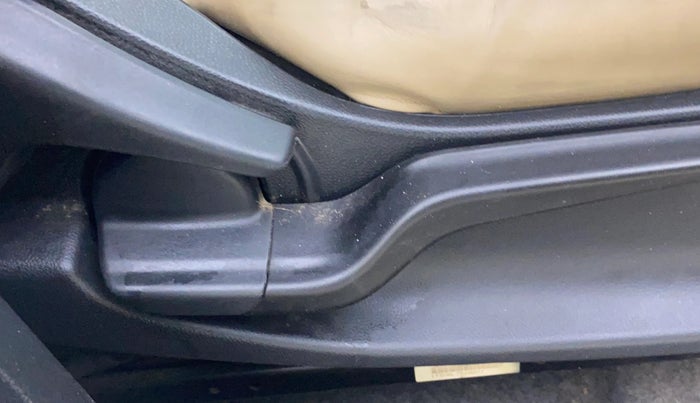 2020 Honda Amaze 1.5L I-DTEC V CVT, Diesel, Automatic, 73,548 km, Driver Side Adjustment Panel