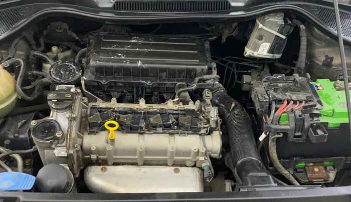 2015 Volkswagen Vento COMFORTLINE 1.6, Petrol, Manual, 1,08,963 km, Engine View