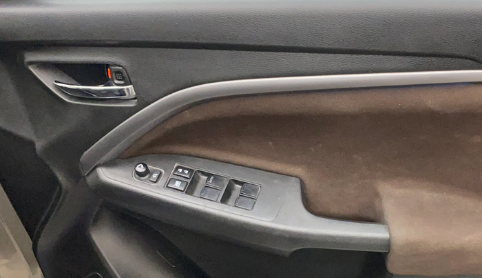 2023 Maruti BREZZA ZXI + SMART HYBRID, Petrol, Manual, 96,244 km, Driver Side Door Panels Control