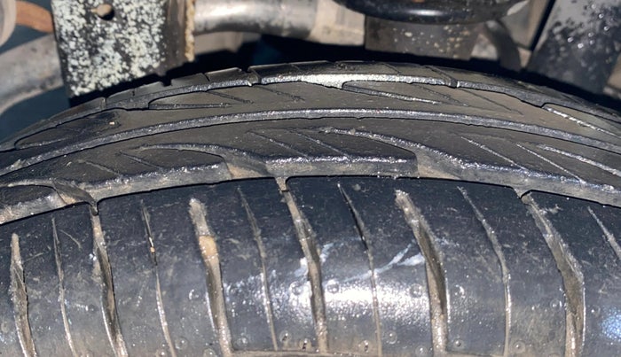 2013 Maruti Alto 800 LXI, Petrol, Manual, 30,789 km, Right Rear Tyre Tread