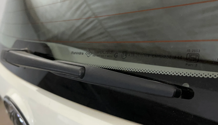 2022 Mahindra XUV300 W8 1.5 DIESEL, Diesel, Manual, 1,01,973 km, Rear Wiper