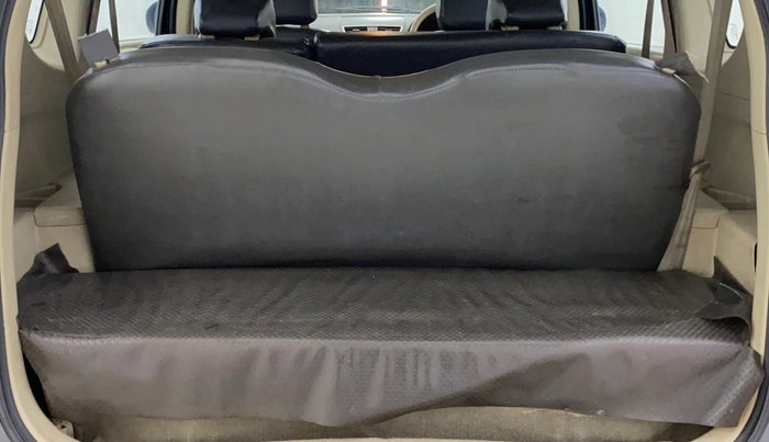 2015 Maruti Ertiga VXI CNG, CNG, Manual, 1,07,500 km, Boot Inside