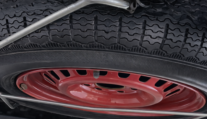 2020 Renault TRIBER RXL MT, Petrol, Manual, 27,600 km, Spare Tyre