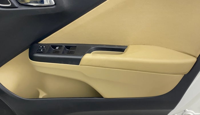 2018 Honda City 1.5L I-VTEC V MT, Petrol, Manual, 75,000 km, Driver Side Door Panels Control