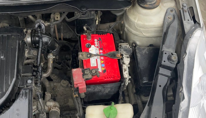 2013 Maruti Swift Dzire VXI, Petrol, Manual, 1,17,737 km, Engine View - Left