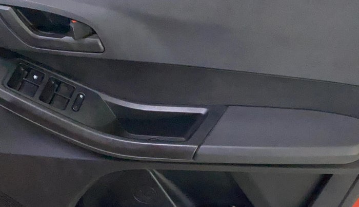 2022 Tata TIAGO NRG XZ AMT, Petrol, Automatic, 26,962 km, Driver Side Door Panels Control