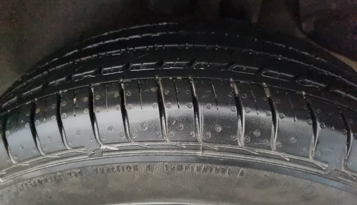 2017 Hyundai Creta E 1.6 PETROL, Petrol, Manual, 37,125 km, Left Rear Tyre Tread