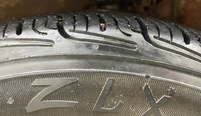 2013 Maruti Alto K10 VXI, Petrol, Manual, 37,912 km, Left Front Tyre Tread