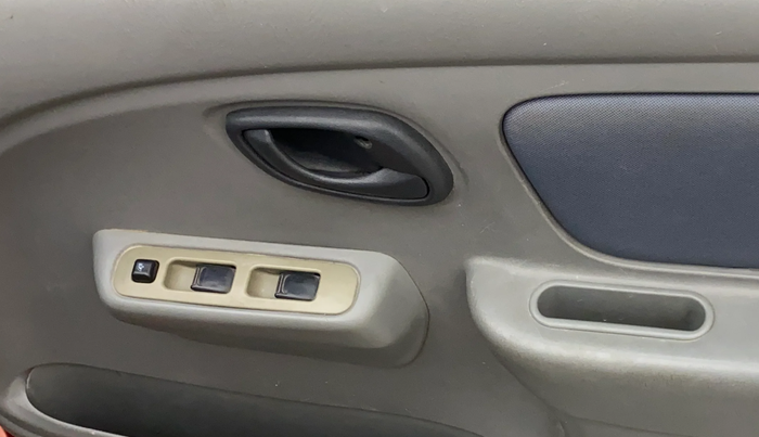 2013 Maruti Alto K10 VXI, Petrol, Manual, 37,912 km, Driver Side Door Panels Control