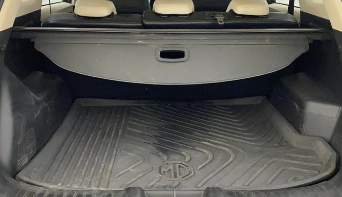 2022 MG HECTOR SHARP 2.0 DIESEL, Diesel, Manual, 87,955 km, Boot Inside