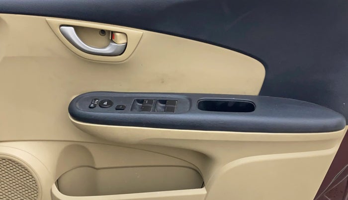 2015 Honda Amaze 1.2L I-VTEC VX, Petrol, Manual, 62,735 km, Driver Side Door Panels Control