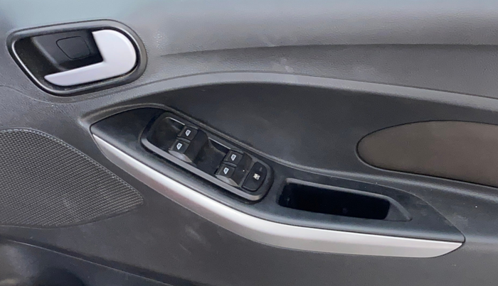 2016 Ford New Figo TITANIUM 1.2 PETROL MT, Petrol, Manual, 51,397 km, Driver Side Door Panels Control