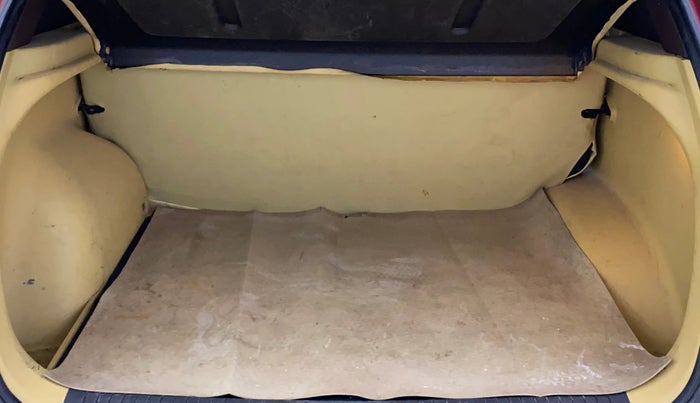 2015 Hyundai Creta SX PLUS 1.6 DIESEL, Diesel, Manual, 74,809 km, Boot Inside