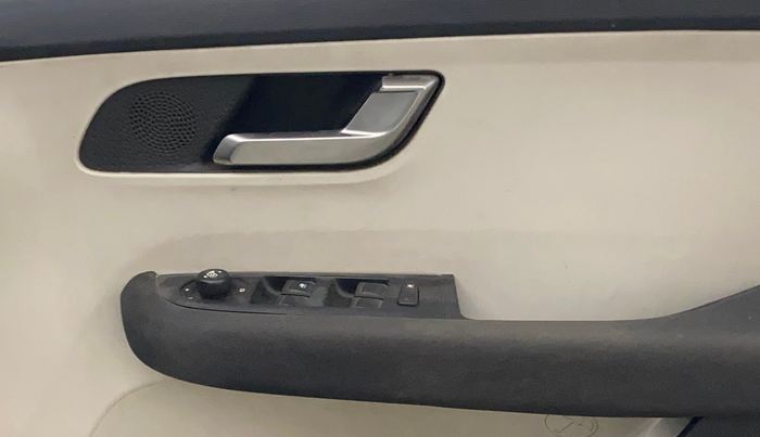 2021 Tata ALTROZ XZ PETROL, Petrol, Manual, 47,347 km, Driver Side Door Panels Control