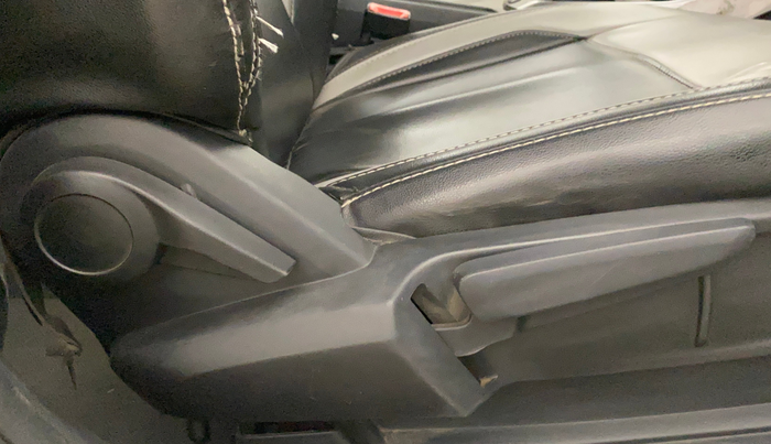 2021 Tata ALTROZ XZ PETROL, Petrol, Manual, 47,347 km, Driver Side Adjustment Panel