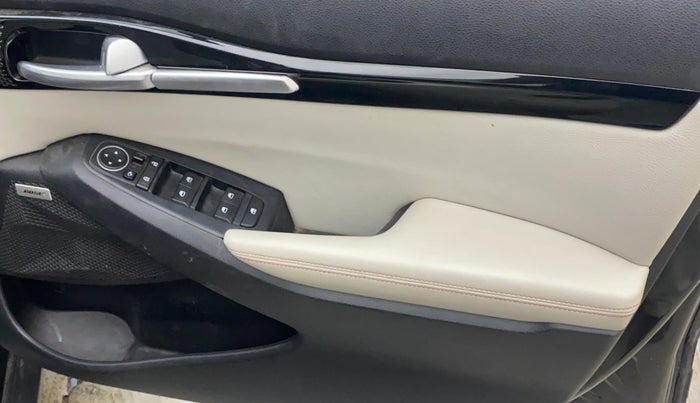 2019 KIA SELTOS GTX PLUS 1.4 PETROL, Petrol, Manual, 95,578 km, Driver Side Door Panels Control