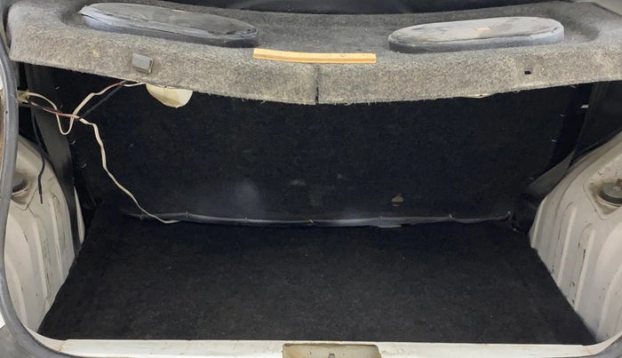 2016 Renault Kwid RXT 0.8, Petrol, Manual, 90,905 km, Boot Inside