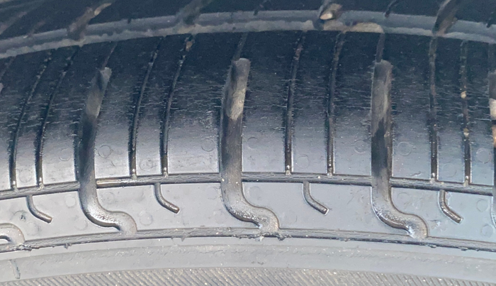 2015 Honda Jazz 1.2L I-VTEC V, Petrol, Manual, 89,883 km, Left Rear Tyre Tread