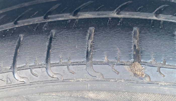 2015 Honda Jazz 1.2L I-VTEC V, Petrol, Manual, 89,883 km, Left Front Tyre Tread