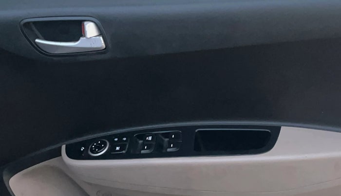 2018 Hyundai Grand i10 SPORTZ 1.2 KAPPA VTVT, Petrol, Manual, 60,547 km, Driver Side Door Panels Control