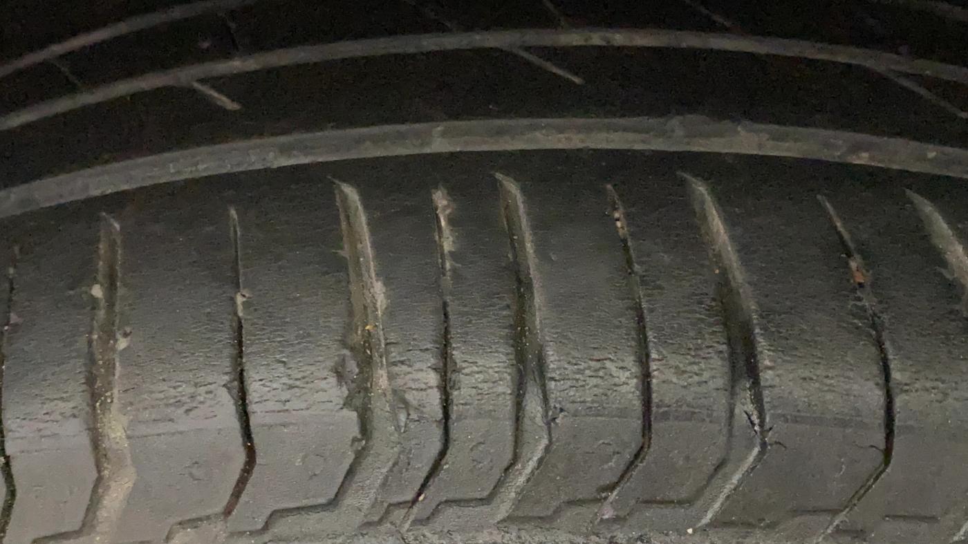 2022 Tata PUNCH ADVENTURE MT, Petrol, Manual, 43,614 km, Left Rear Tyre Tread