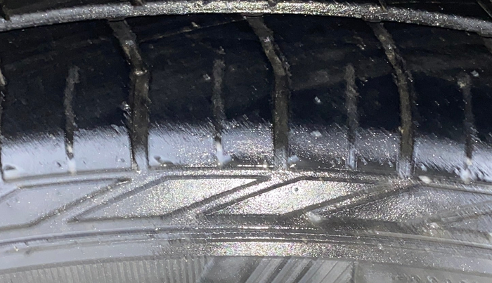 2018 Tata NEXON XZA PLUS PETROL, Petrol, Automatic, 34,498 km, Right Front Tyre Tread