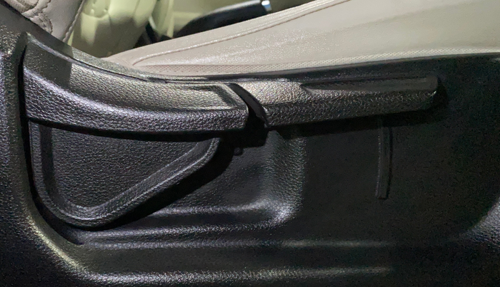 2022 KIA SELTOS HTX PETROL 1.5, Petrol, Manual, 97,457 km, Driver Side Adjustment Panel