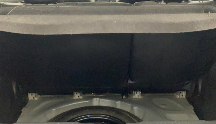 2018 Maruti Swift ZDI AMT, Diesel, Automatic, 98,077 km, Boot Inside