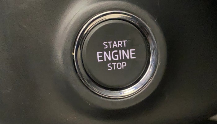 2022 Skoda KUSHAQ STYLE 1.5L TSI MT, Petrol, Manual, 25,011 km, Keyless Start/ Stop Button