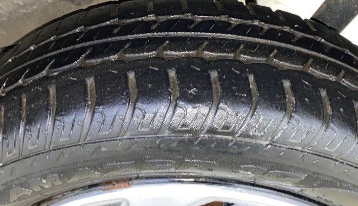 2016 Maruti Wagon R 1.0 VXI AMT, Petrol, Automatic, 41,228 km, Left Rear Tyre Tread