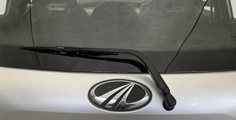 2018 Mahindra KUV 100 NXT K6+ P 6 STR, Petrol, Manual, 64,134 km, Rear Wiper