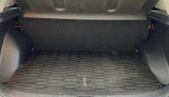 2020 KIA SELTOS HTK PLUS 1.5 DIESEL, Diesel, Manual, 52,482 km, Boot Inside