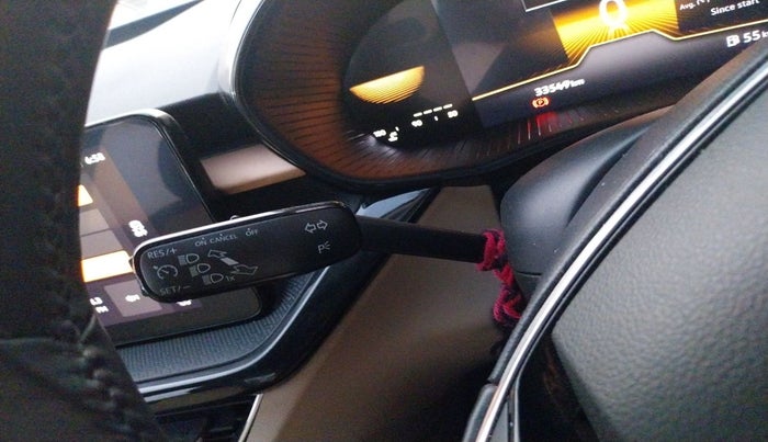 2023 Skoda SLAVIA STYLE 1.0L TSI MT, Petrol, Manual, 33,549 km, Adaptive Cruise Control