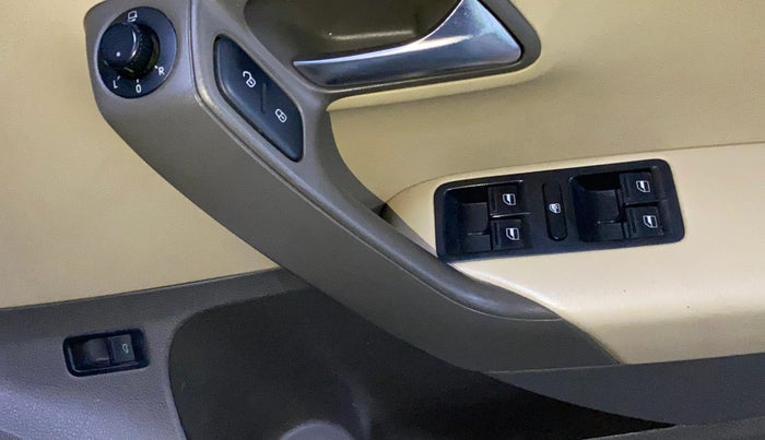 2021 Volkswagen Vento HIGHLINE 1.0L TSI, Petrol, Manual, 67,451 km, Driver Side Door Panels Control