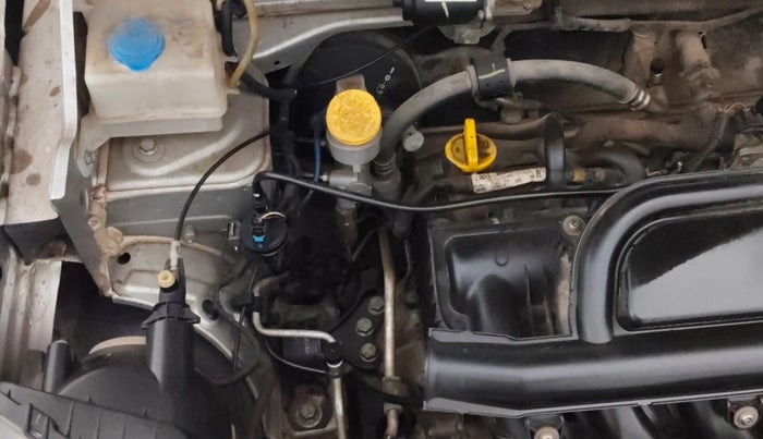 2017 Renault Kwid RXT 0.8, Petrol, Manual, 5,555 km, Engine View - Left