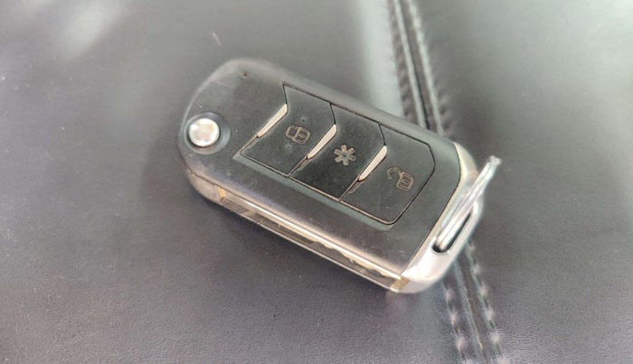 2021 Mahindra BOLERO NEO N 8, Diesel, Manual, 56,834 km, Key Close Up