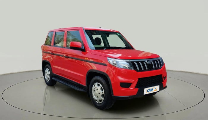 2021 Mahindra BOLERO NEO N 8, Diesel, Manual, 56,834 km, Right Front Diagonal